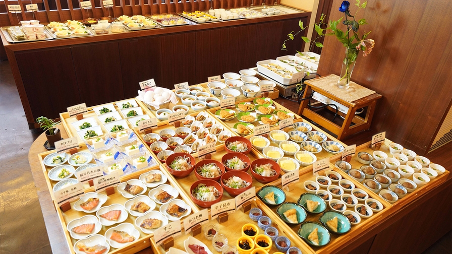 【朝食付き】スタンダードプラン　種類豊富な福井の郷土料理中心のお幸ざい小鉢バイキング